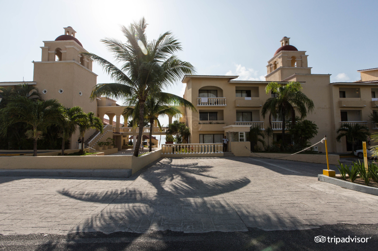 All Ritmo Cancun Resort & Waterpark 3*