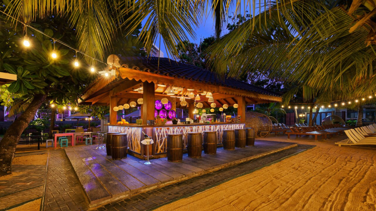 Araliya Beach Resort & Spa