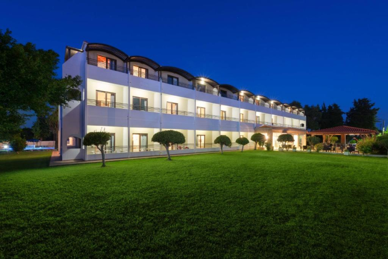 Matoula Beach Hotel