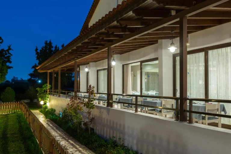 Matoula Beach Hotel
