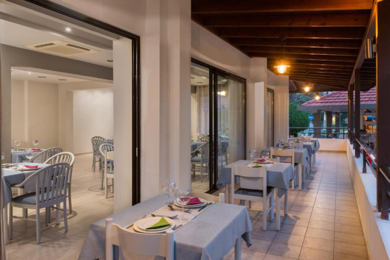 Matoula Beach Hotel