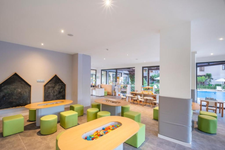 Utopia Resort & Residence