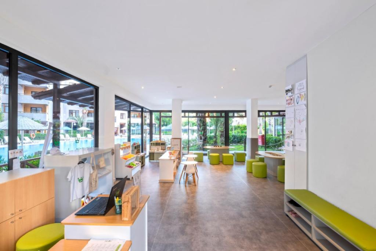 Utopia Resort & Residence