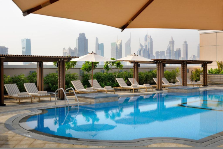 Crowne Plaza Dubai Jumeirah 5*