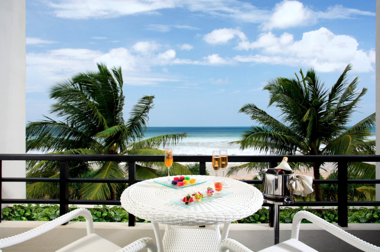 Centara Ceysands Resort & Spa