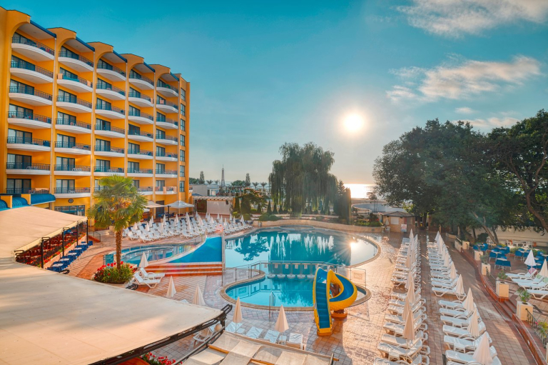 Grifid Hotel Arabella 4*