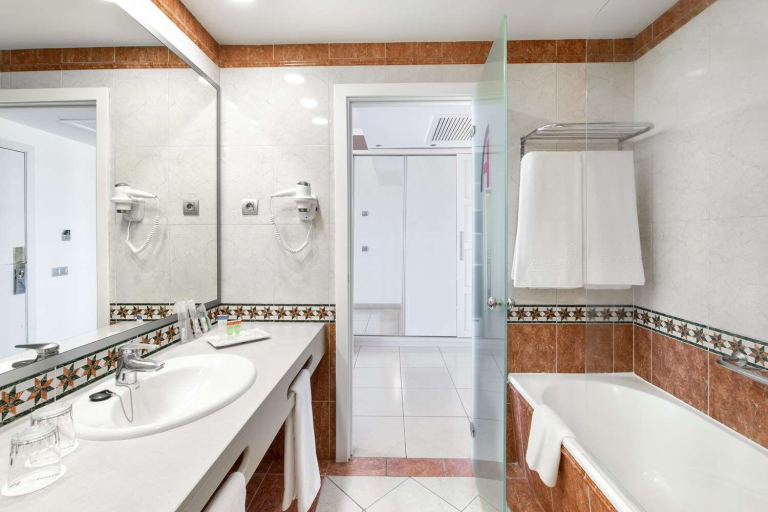 Alexandre Hotel La Siesta