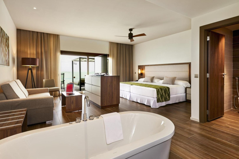 Hotel RIU Atoll