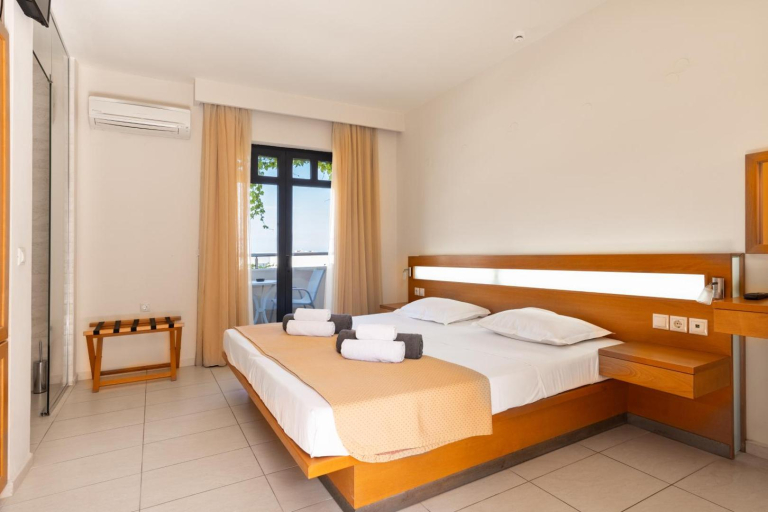 Eva Bay Hotel