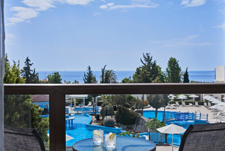 Kiotari Miraluna Resort