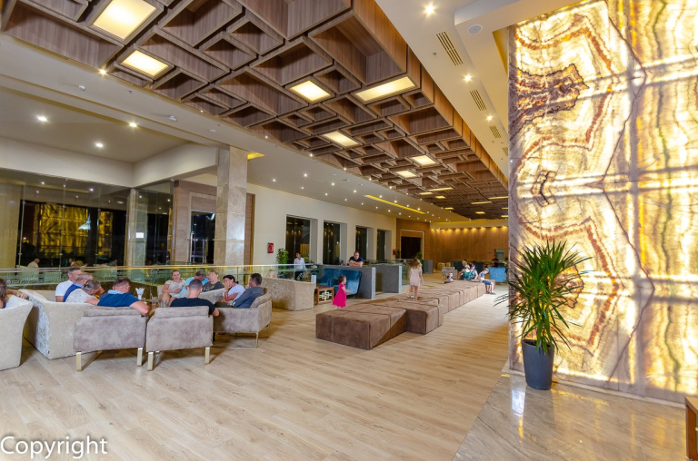 Titanic Royal Resort 
