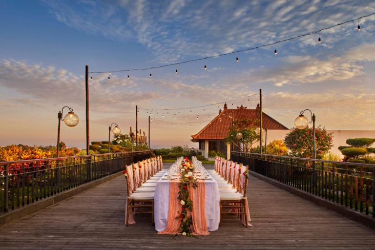 Jambuluwuk Oceano Seminyak