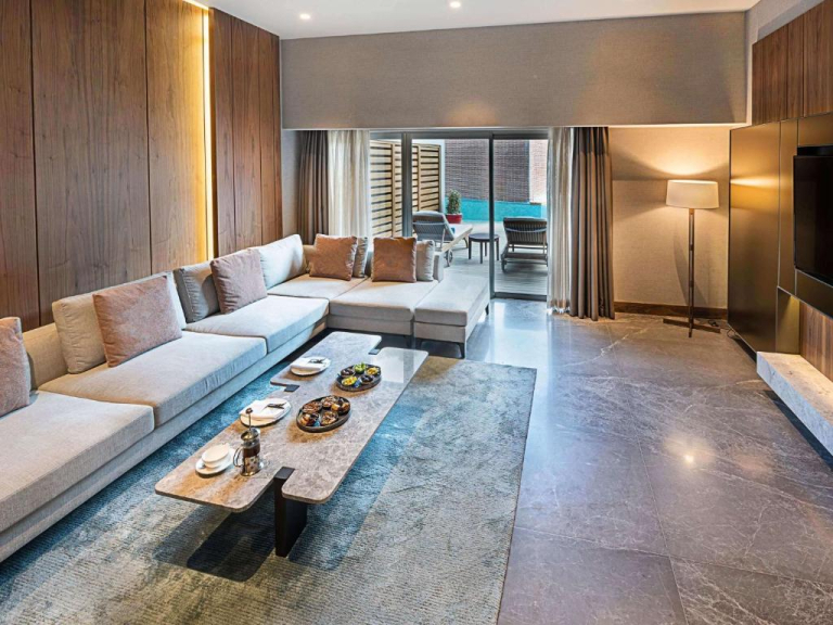 Rixos Sungate - The Land of Legends Access