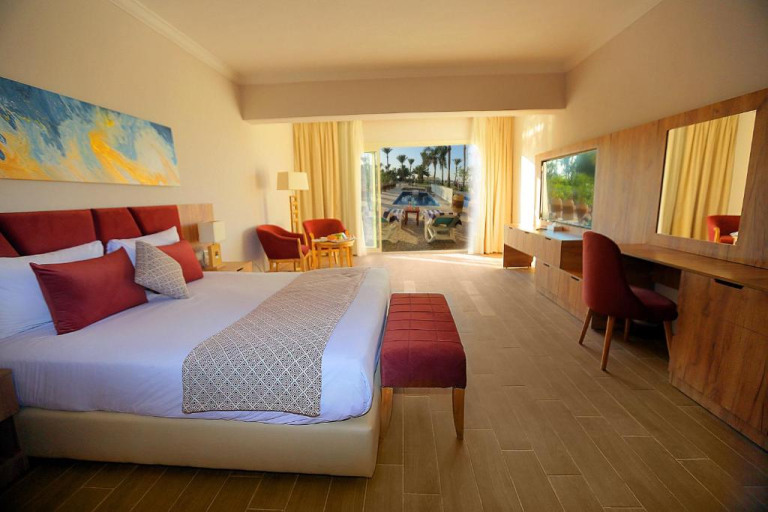 Stella Beach Resort & Spa