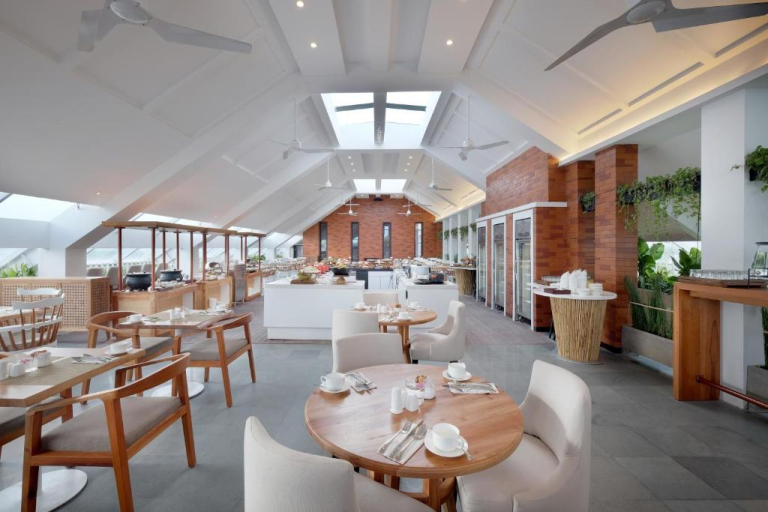 Jambuluwuk Oceano Seminyak