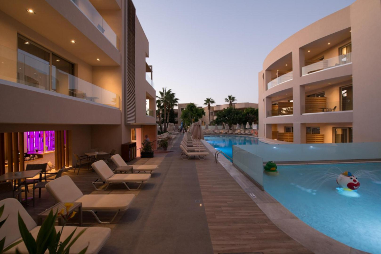 Cactus Village Hotel & Bungalows 4*