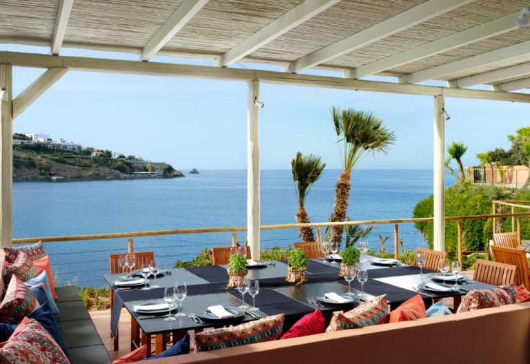 Out Of The Blue Resort & Spa 5*