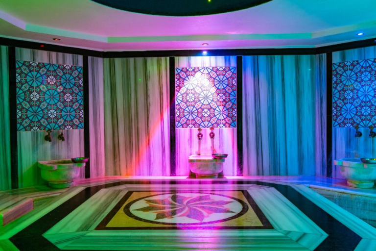 Ambassador Plaza Hotel