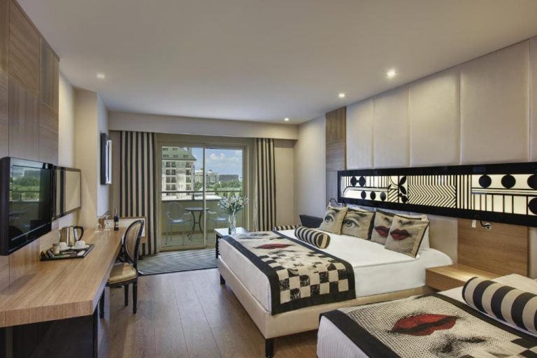 Delphin Imperial Hotel