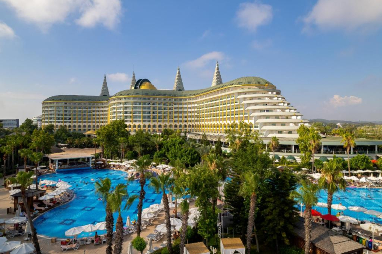 Delphin Imperial Hotel