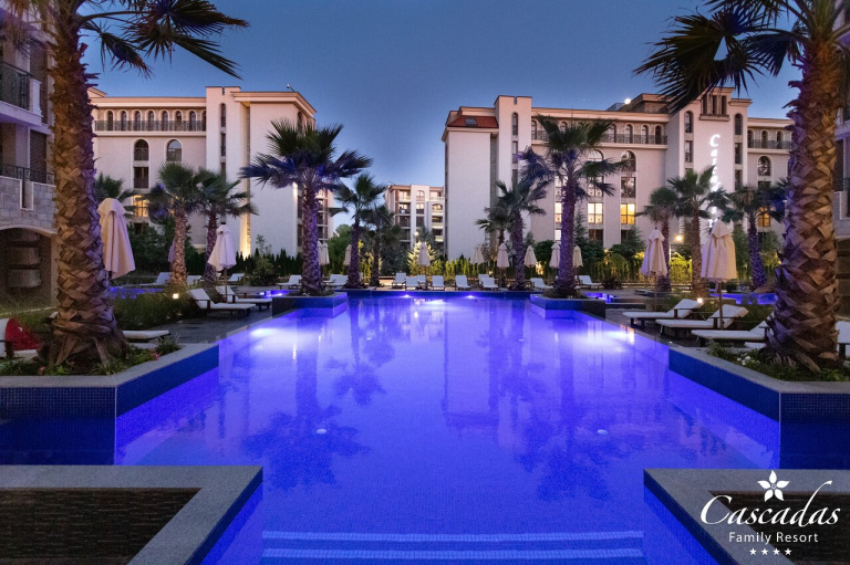 Cascadas Family Resort 4*