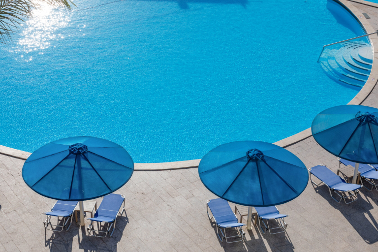 Albatros White Beach Resort