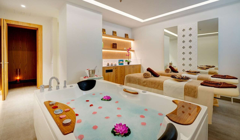 Hipotels Playa de Palma Palace Hotel & Spa 5*