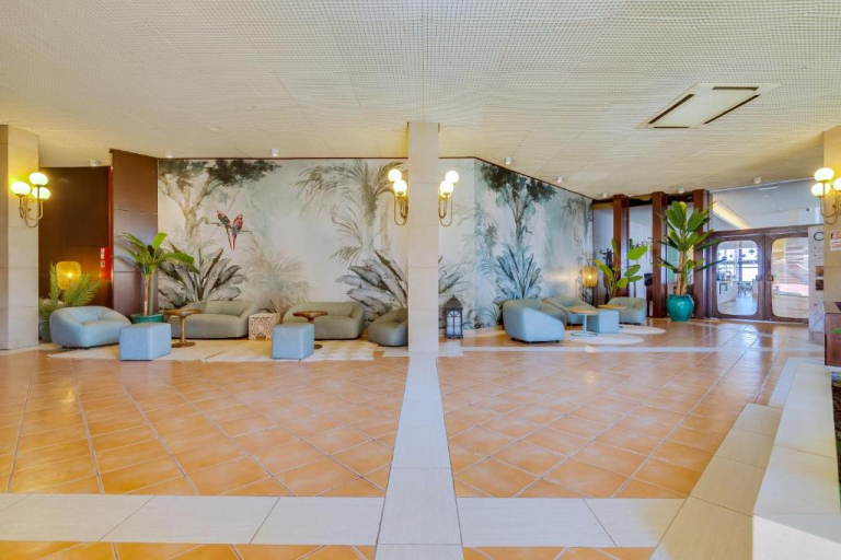 Auramar Beach Resort