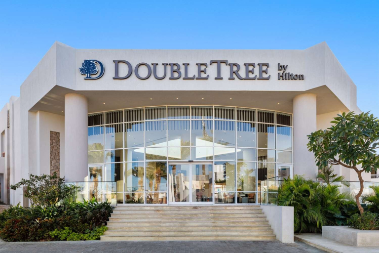 DoubleTree by Hilton Sharm El Sheikh - Sharks Bay Resort 4*