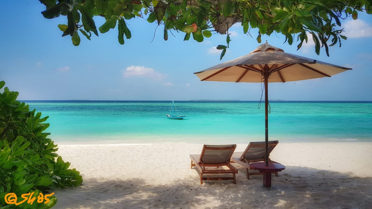 The Barefoot Eco Hotel 4*