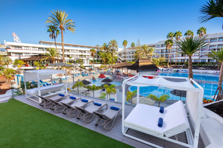 Alexandre Hotel La Siesta