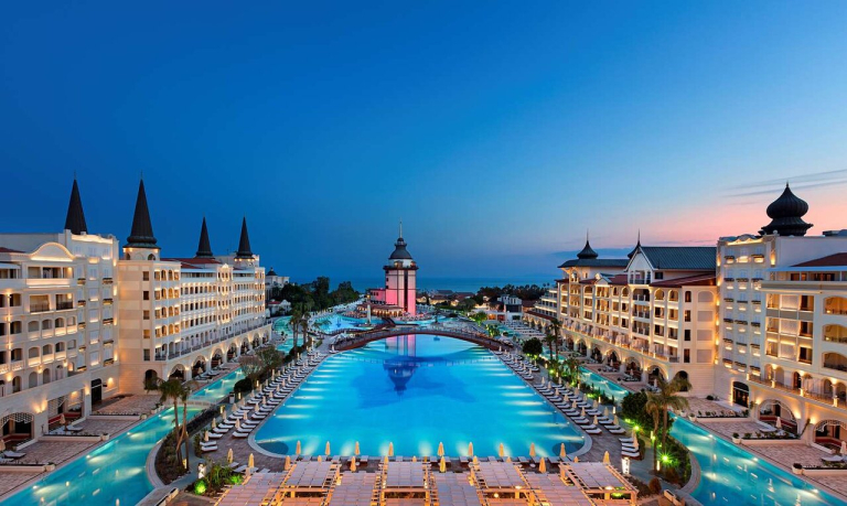 Titanic Mardan Palace 5*