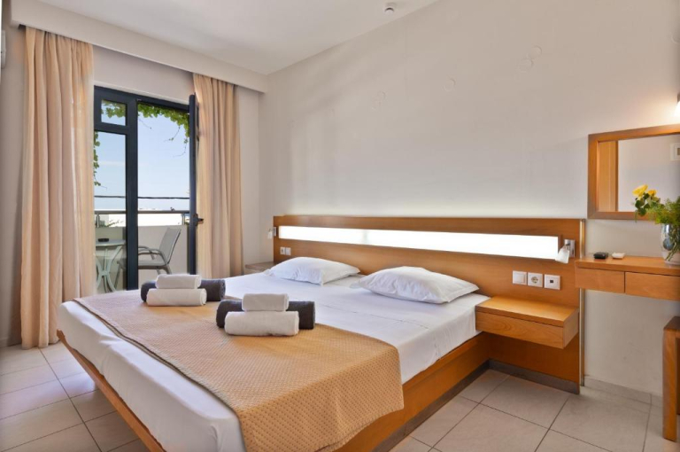 Eva Bay Hotel