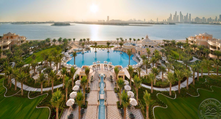 Raffles The Palm - Resorts in Dubai 5*