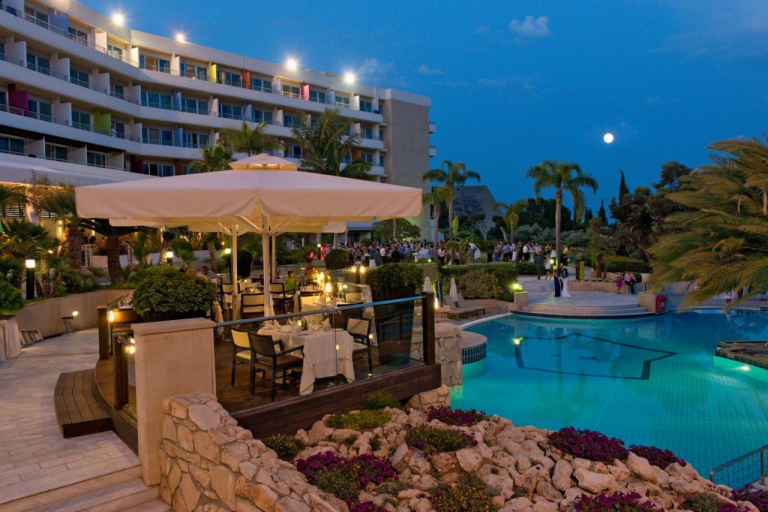 Foto: Mediterranean Beach Hotel