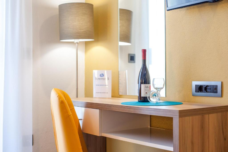 Sunny Days Hotel-Apartments