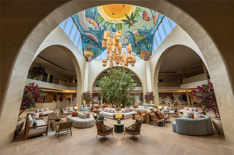 Desert Rose Resort 5*