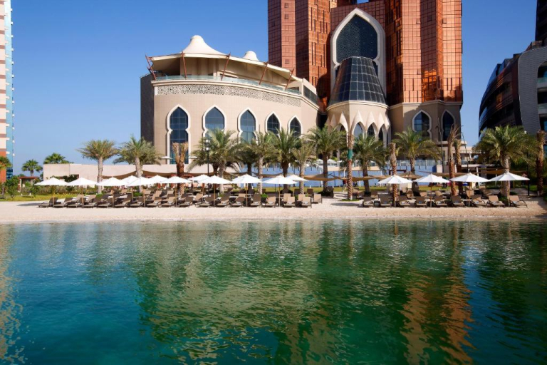 Bab Al Qasr Hotel & Residence