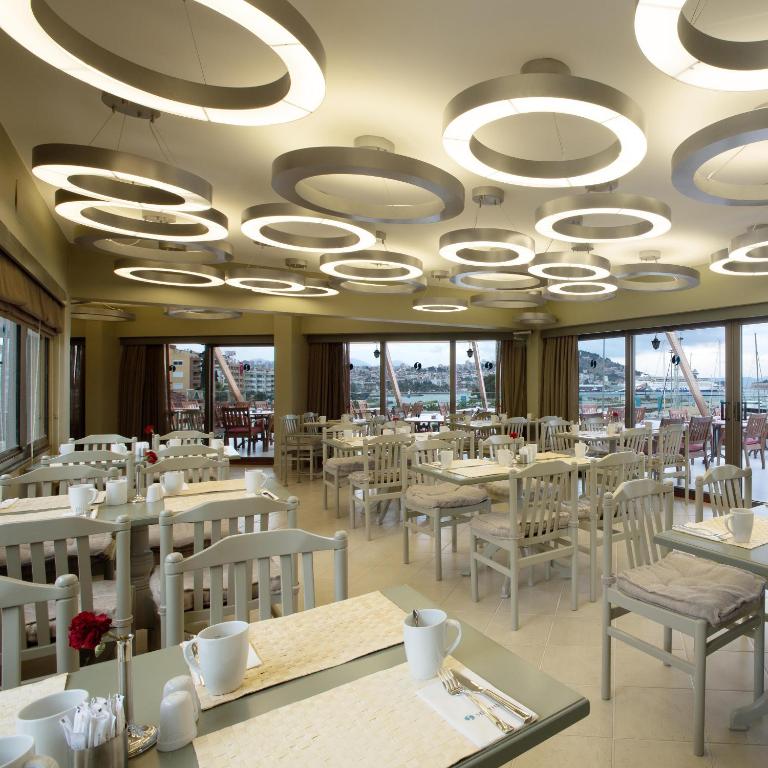 Paloma Marina Suites