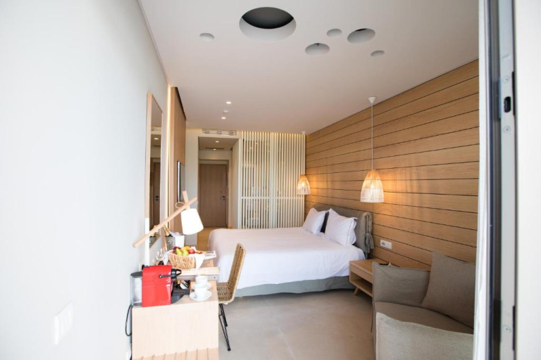 Ikones Seafront Luxury Suites