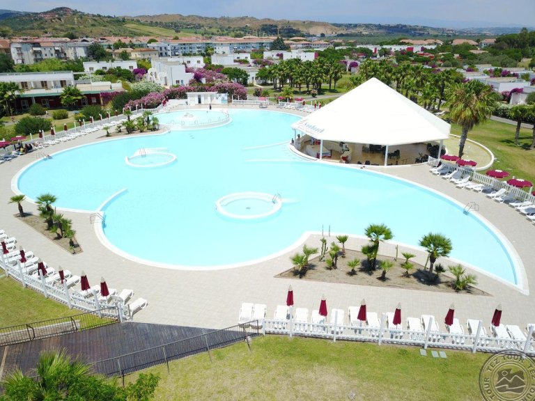 Club Esse SunBeach 4*