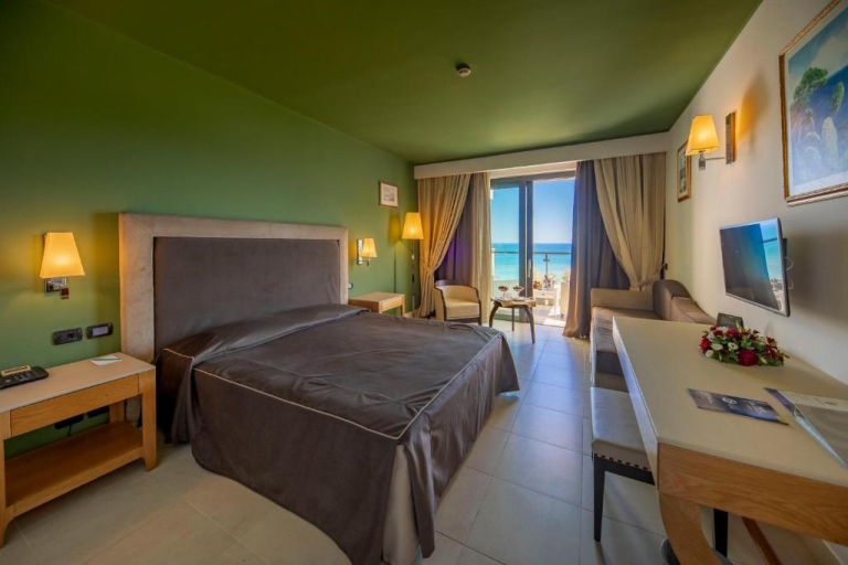 Cefalu Sea Palace 