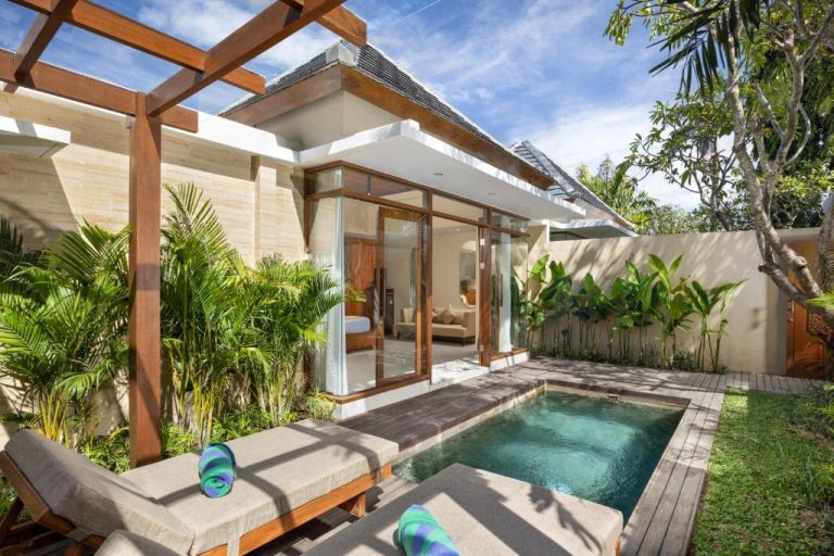 Tonys Villas & Resort 4*