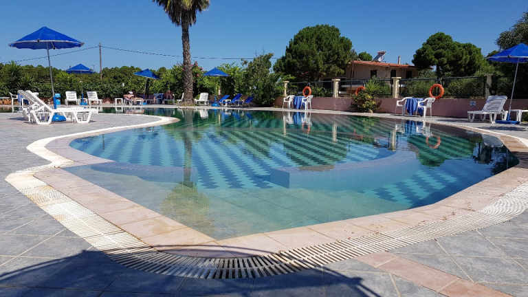 Brati Arkoudi Hotel