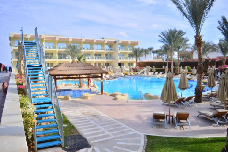 Xperience Sea Breeze Resort