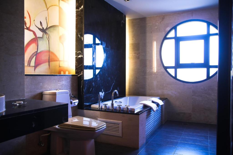Long Beach Garden Hotel & Spa