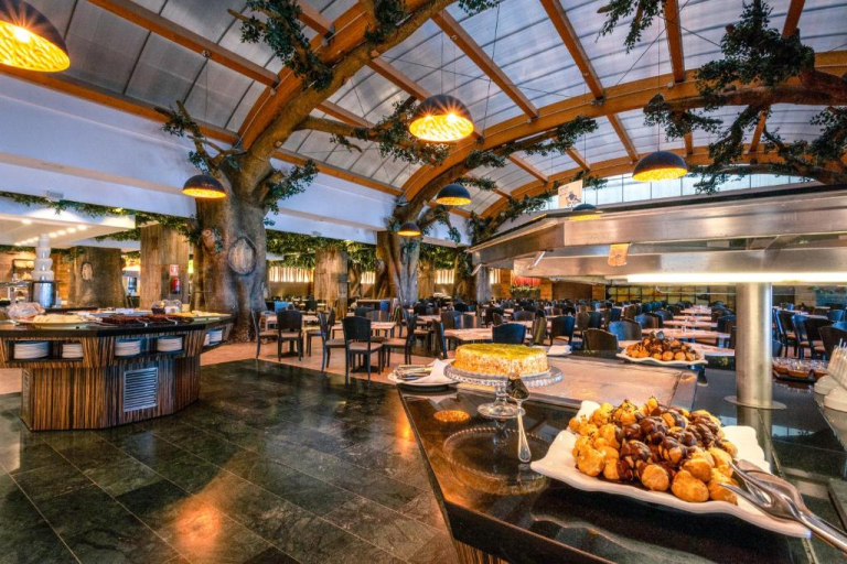 Holiday World Polynesia Hotel
