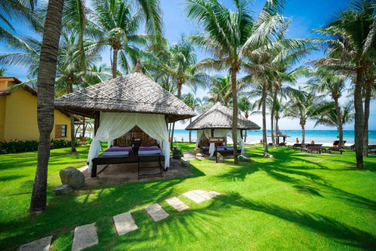 Pandora Sandhill Mui Ne & Beach Side Retreat Resort