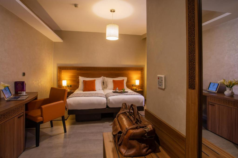 Dellarosa Hotel Suites & Spa
