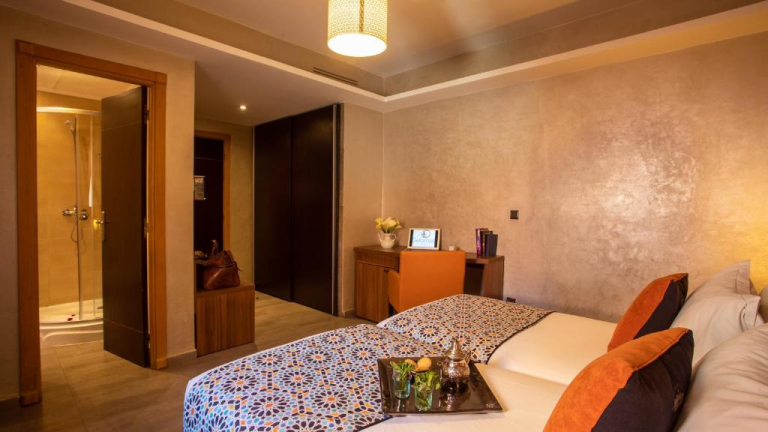 Dellarosa Hotel Suites & Spa